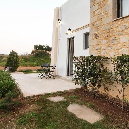 Agarathos Traditional Rooms - Pool - Kaliviani -On The Road To Balos Exterior photo