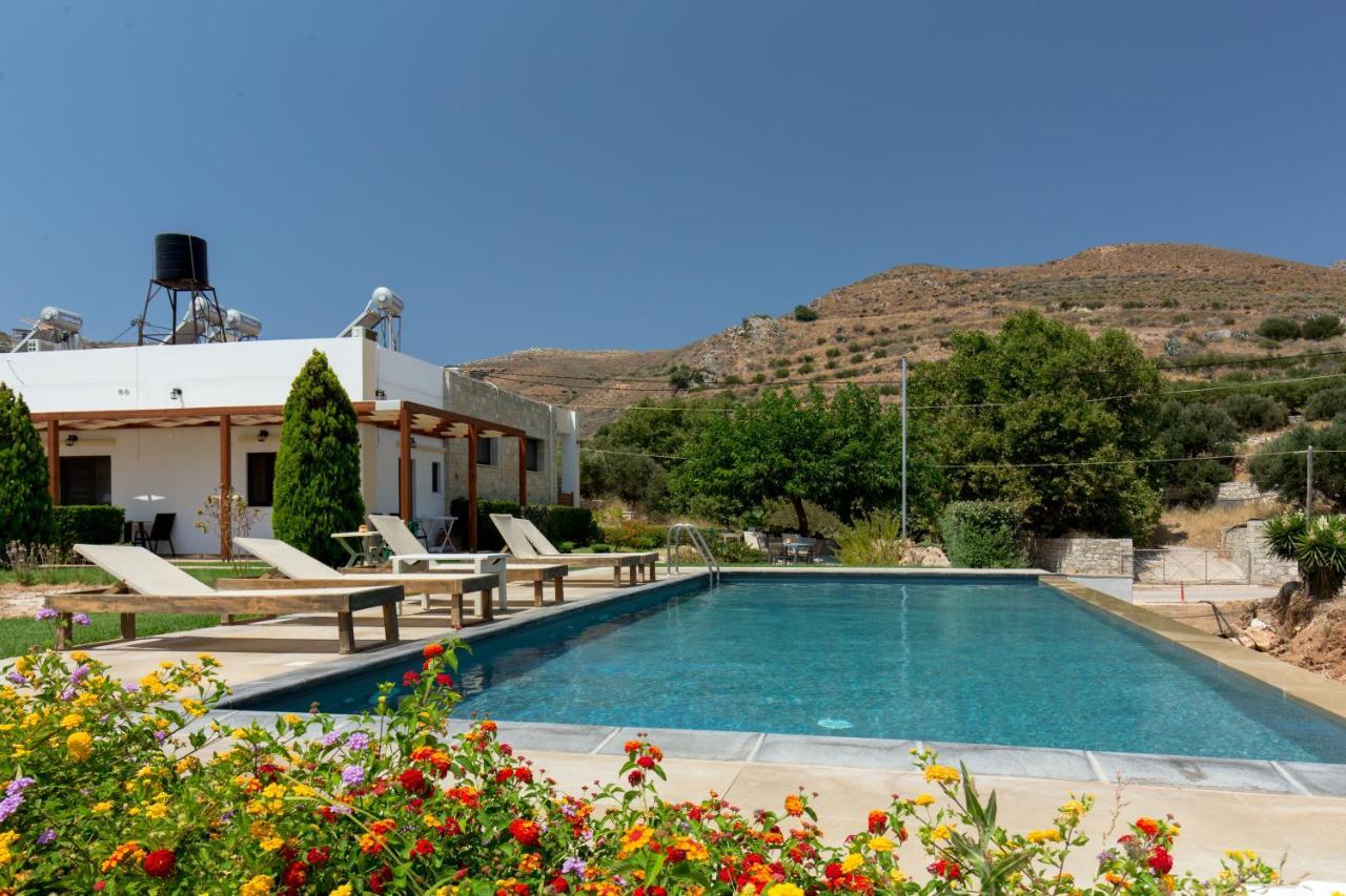 Agarathos Traditional Rooms - Pool - Kaliviani -On The Road To Balos Exterior photo
