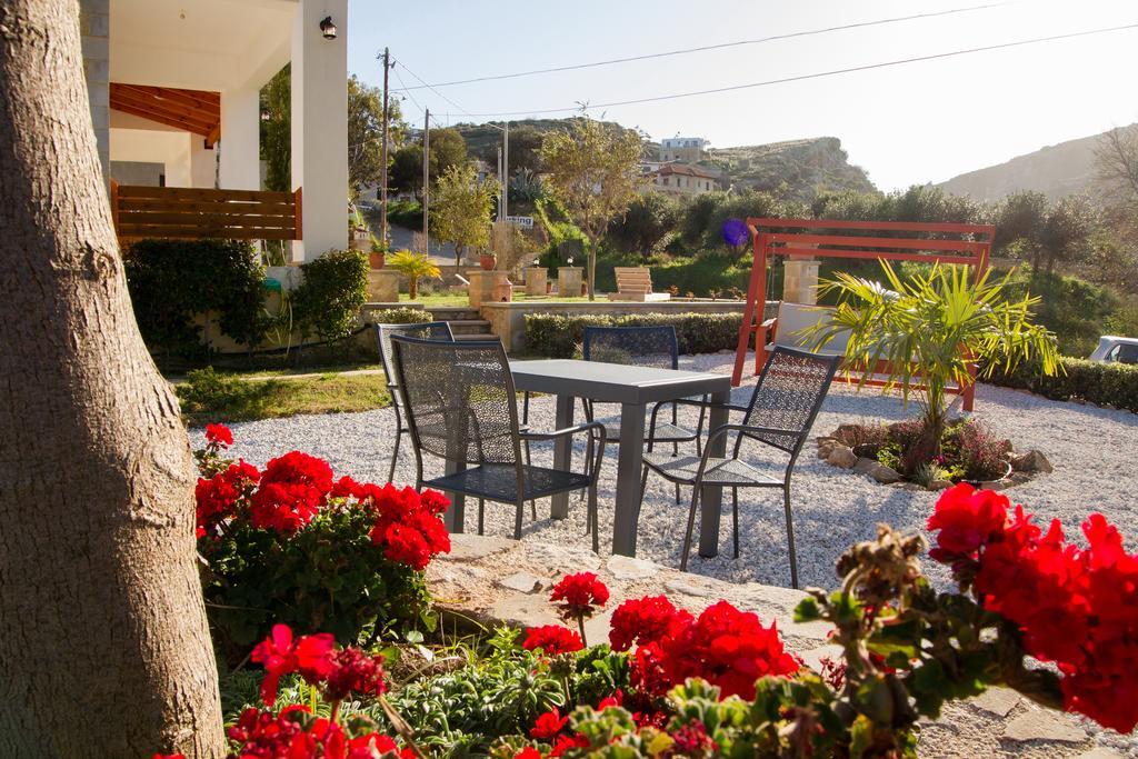 Agarathos Traditional Rooms - Pool - Kaliviani -On The Road To Balos Exterior photo