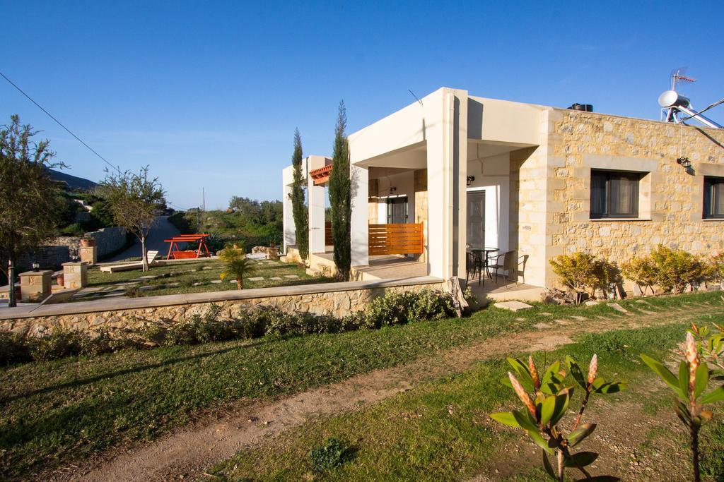 Agarathos Traditional Rooms - Pool - Kaliviani -On The Road To Balos Exterior photo